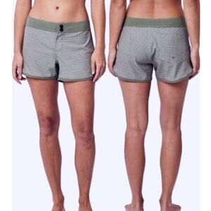 CARVE Designs Women's Gray Striped Snap & Velcro Closure Swim Board Shorts Sz 12